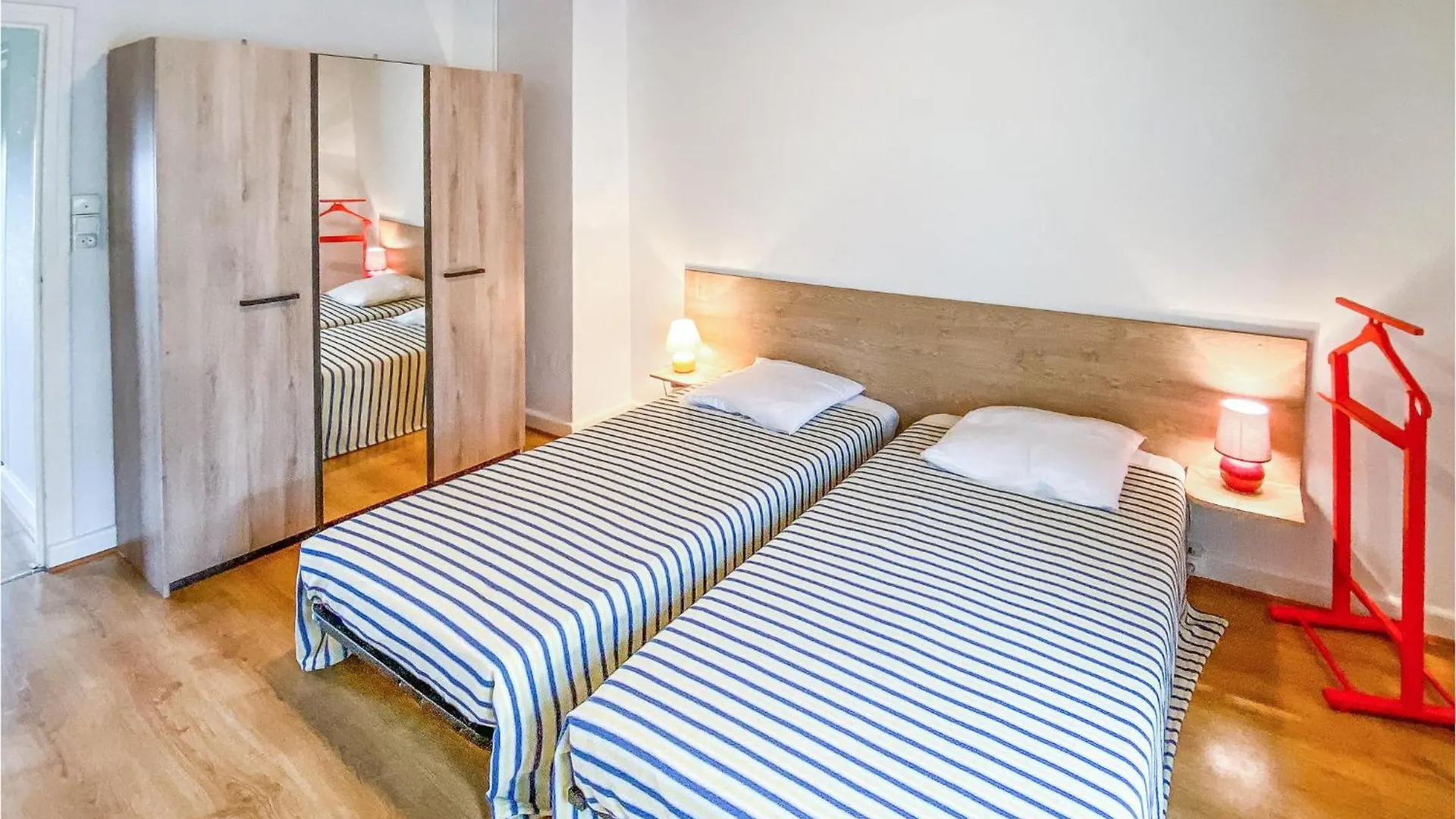 2 Bedroom Cozy Home In Beaulieu Beaulieu  France