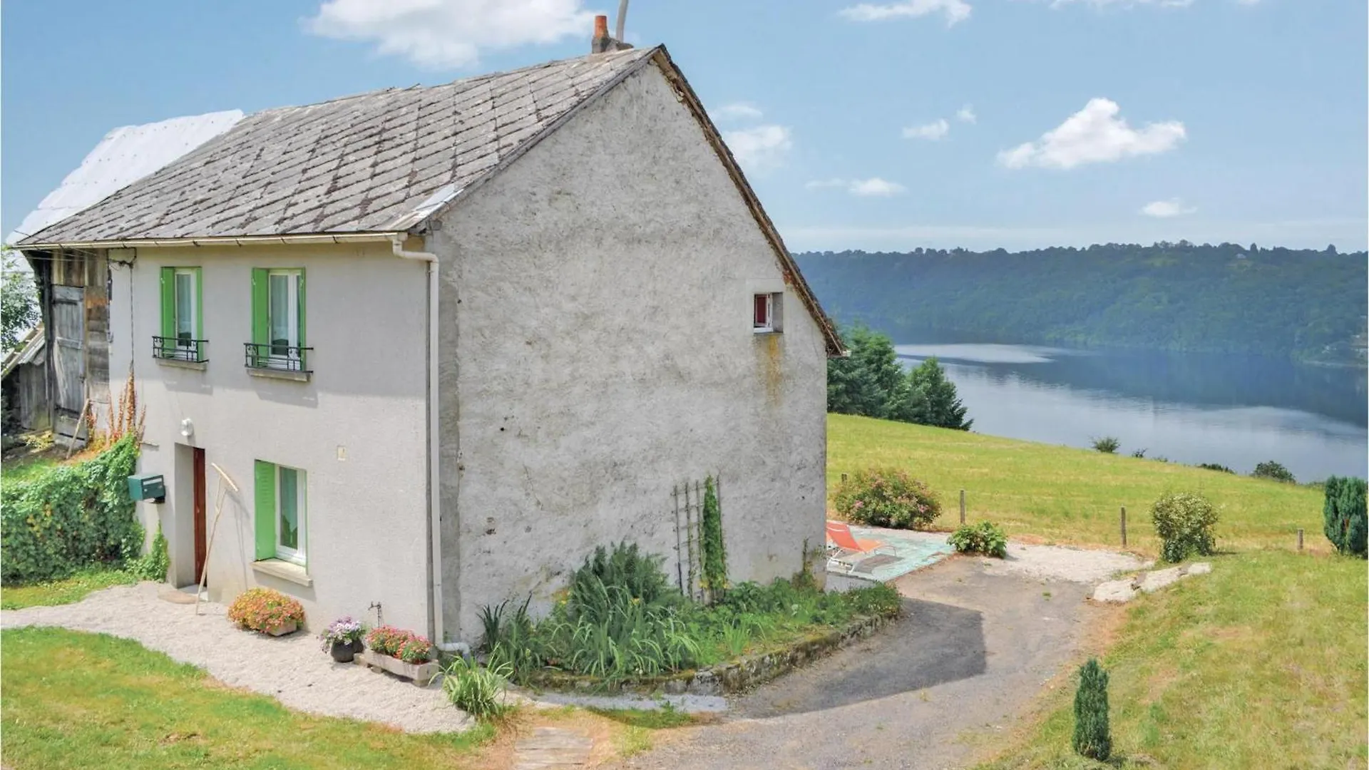 2 Bedroom Cozy Home In Beaulieu Beaulieu